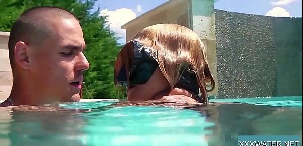  Jason deepthroats Marcie underwater